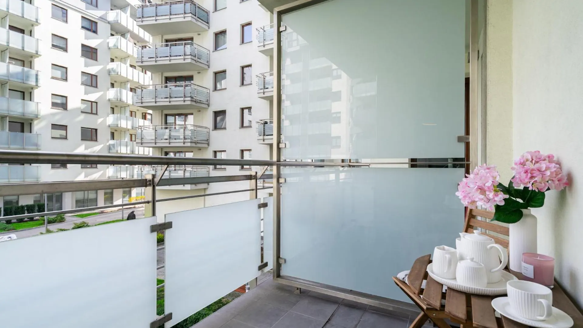 Golden Apartments Warsaw -New Stylish Apartments In The City Center- Rondo Daszynskiego- Gieldowa Polen