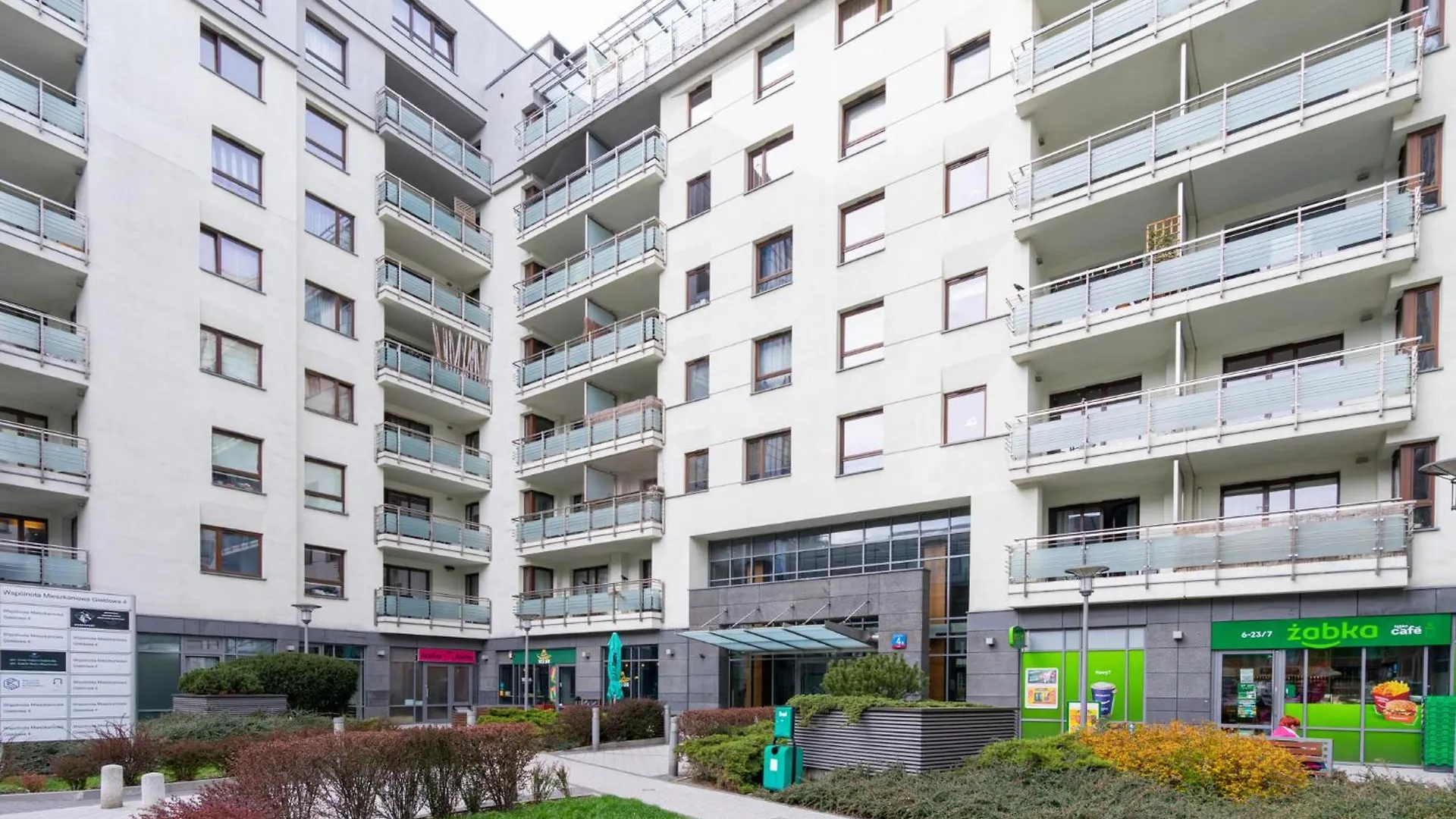 Golden Apartments Warsaw -New Stylish Apartments In The City Center- Rondo Daszynskiego- Gieldowa 0*,  Polen